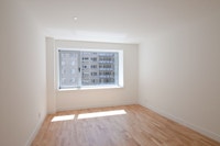 Akelius three bedroom apartment for rent. Located near Dr. Penfield in the Downtown - McGill neighbo... (image 7)