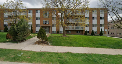 UPDATED 2 BEDROOM UNIT IN NORTH EAST WATERLOO WELL KEPT BUILDING IN NORTH EAST WATERLOO CLOSE TO THE...