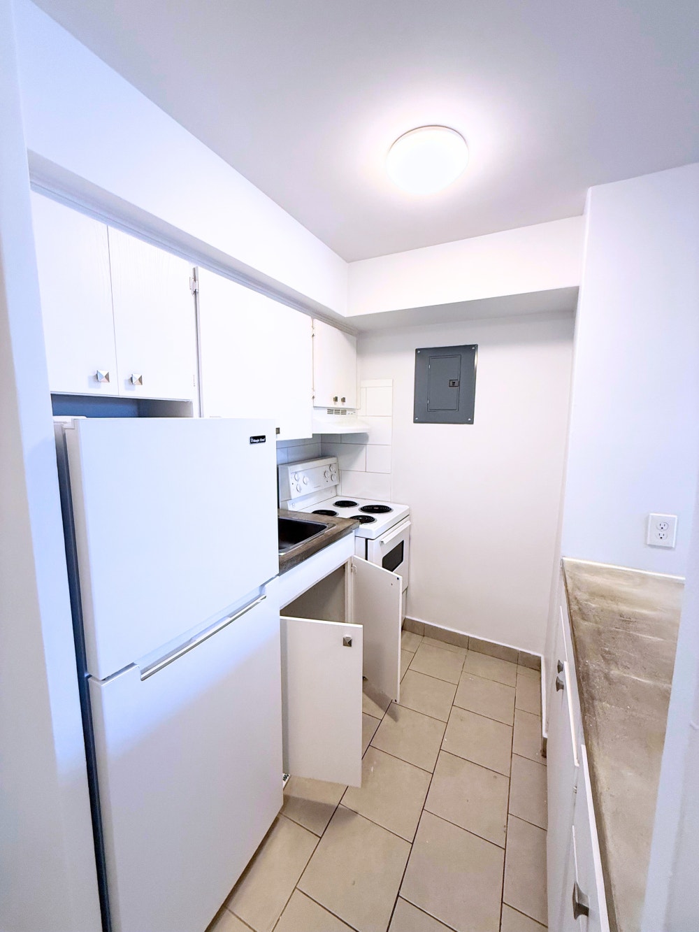 7355 Acadie — photo 2