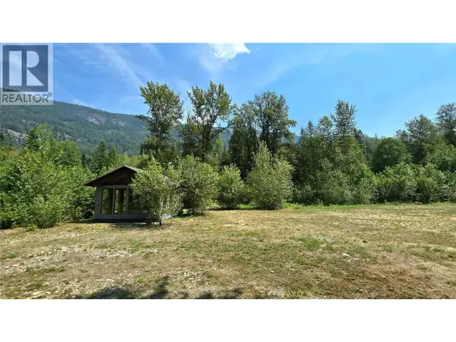 6 Highway Lot# B Crescent Valley, British Columbia in Land for Sale in Nelson - Image 23