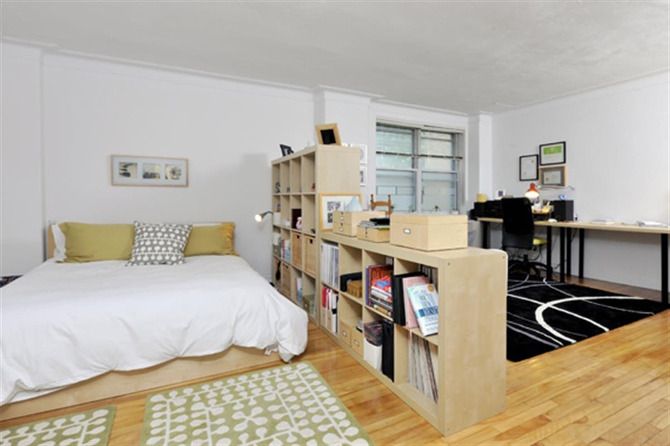 Studio Apartment in Ottawa's Golden Triangle 2