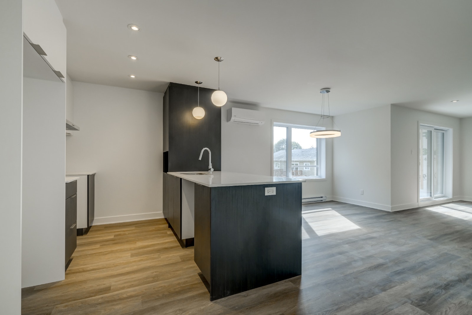 4 1/2 Condo à louer rue Longtin Saint-Constant animaux bienvenus — photo 3