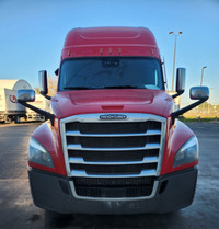 Ryder Stock ID: 282277 Transmission Type/Speed: AUTO 12 Engine: DIESEL DD15 GHG'17 505/1625 Horse Po... (image 1)