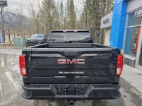 AMVIC Licensed Dealer STOCK # TU228954 AMVIC LICENSED DEALER The 2026 GMC Sierra 1500 Pro Crew Cab 4... (image 7)