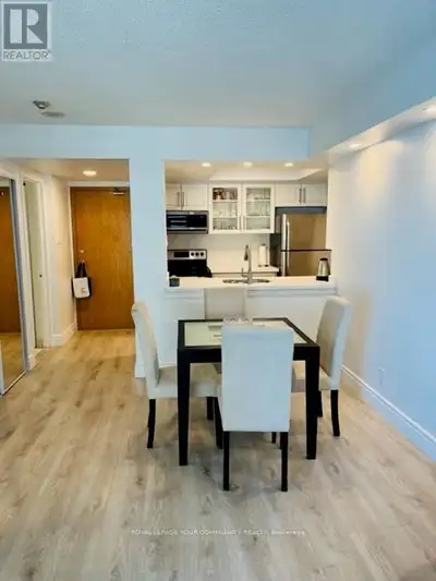 2804 - 77 HARBOUR SQUARE Toronto (Waterfront Communities), Ontar