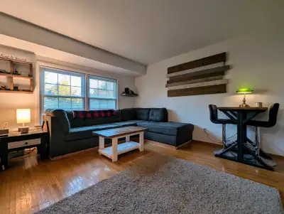 Private Room for Rent (Oxford & Highbury)