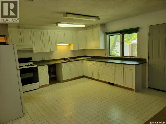 27 Elm STREET Katepwa Beach, Saskatchewan in Houses for Sale in Regina - Image 16