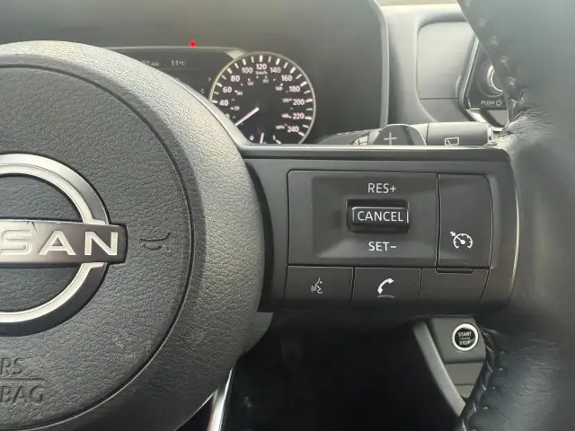 2023 Nissan Rogue in Cars & Trucks in Sarnia - Image 14