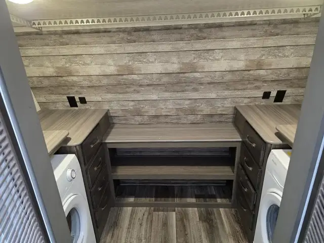 2022 Keystone RV Cougar Premium 355FBS in Travel Trailers & Campers in Penticton - Image 24