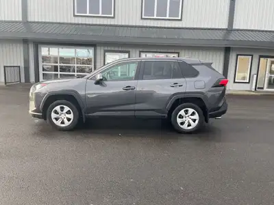 The 2023 Toyota RAV4 LE AWD in a stunning gray finish combines proficient AWD handling with a versat...