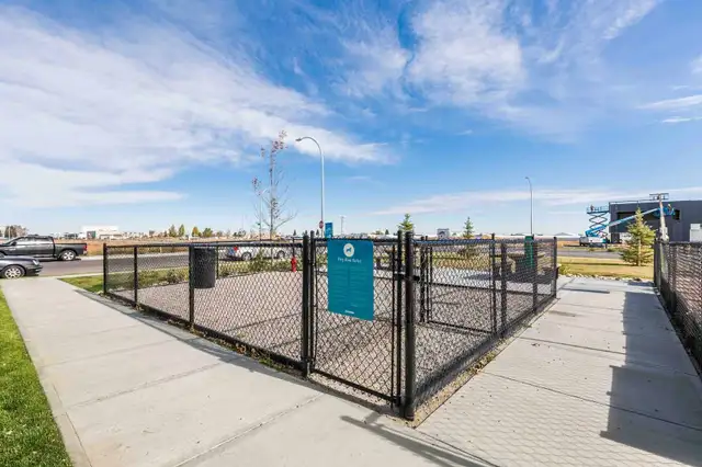 Pet-Friendly Two Bedroom Two Bath with In-suite Laundry for Rent in Long Term Rentals in Lethbridge - Image 16