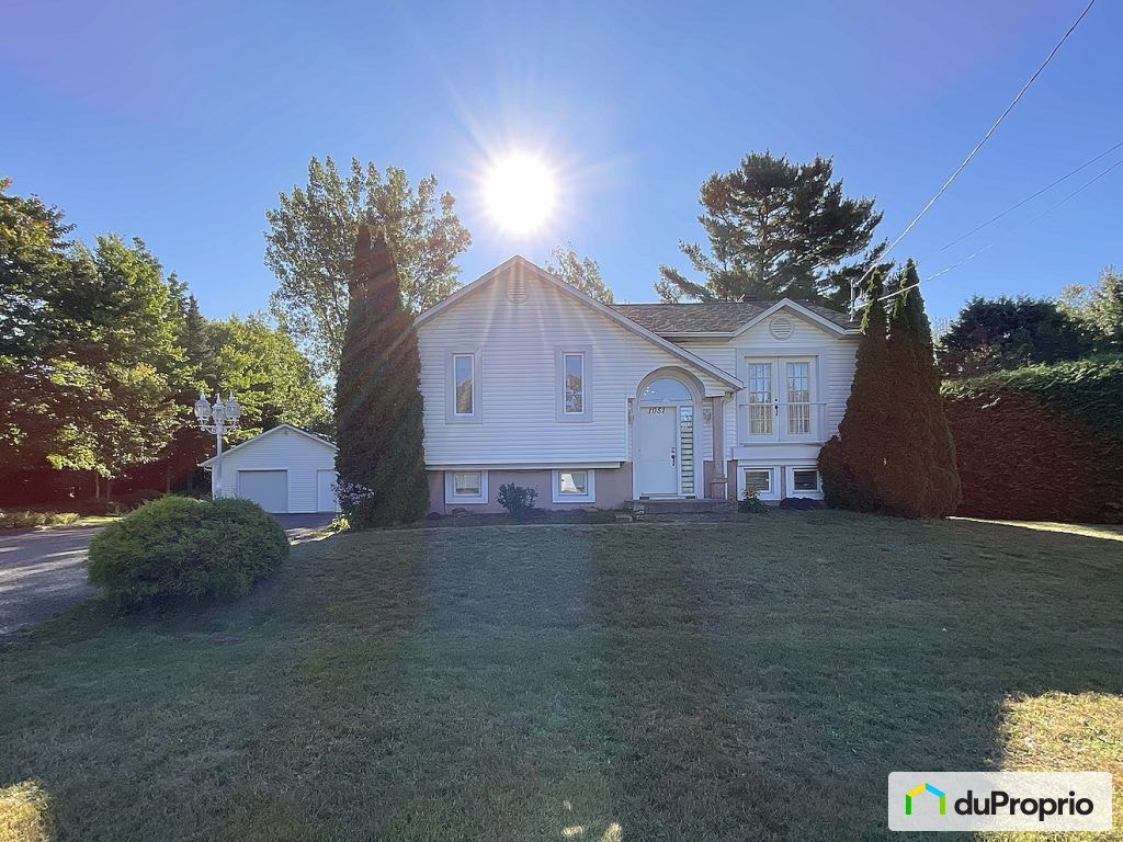 $525,000 - Bungalow for sale in St-Lin-Laurentides — photo 1