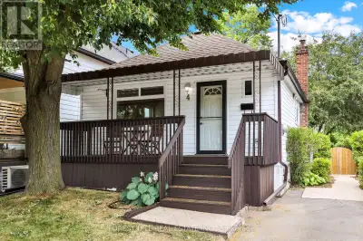 4 WILLINGDON AVENUE Toronto (Birchcliffe-Cliffside), Ontario