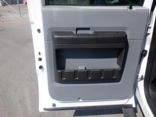 2012 Ford F-550 4x4 Crew Cab Service Truck with Shelving in Heavy Trucks in Edmonton - Image 66