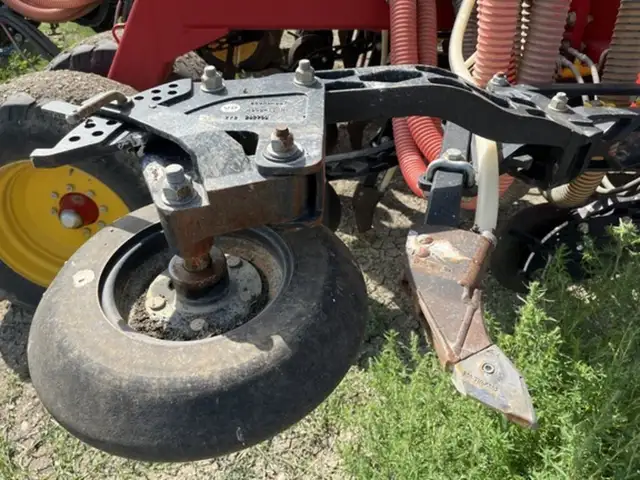 2023 Bourgault 3330 SE in Farming Equipment in Swift Current - Image 20