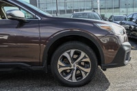 Nouvel Arrivage! La Subaru Outback Premier XT 2020 est un VUS intermédiaire qui se distingue par son... (image 6)