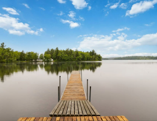 27 Crooked Lake - Stunning Lakefront Home for Rent - Short Term  in Long Term Rentals in Bridgewater - Image 26