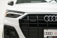 This Audi Q5 boasts a Intercooled Turbo Gas/Electric I-4 2.0 L/121 engine powering this Automatic tr... (image 2)