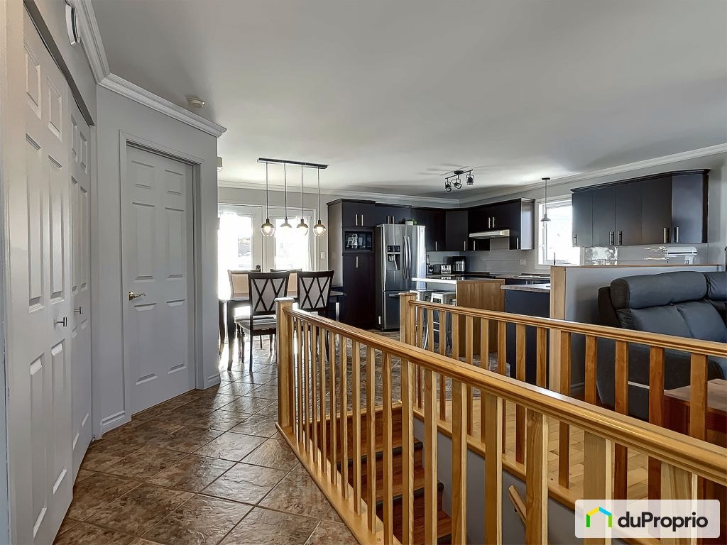 $349,000 - Bungalow for sale in Dolbeau-Mistassini — photo 2