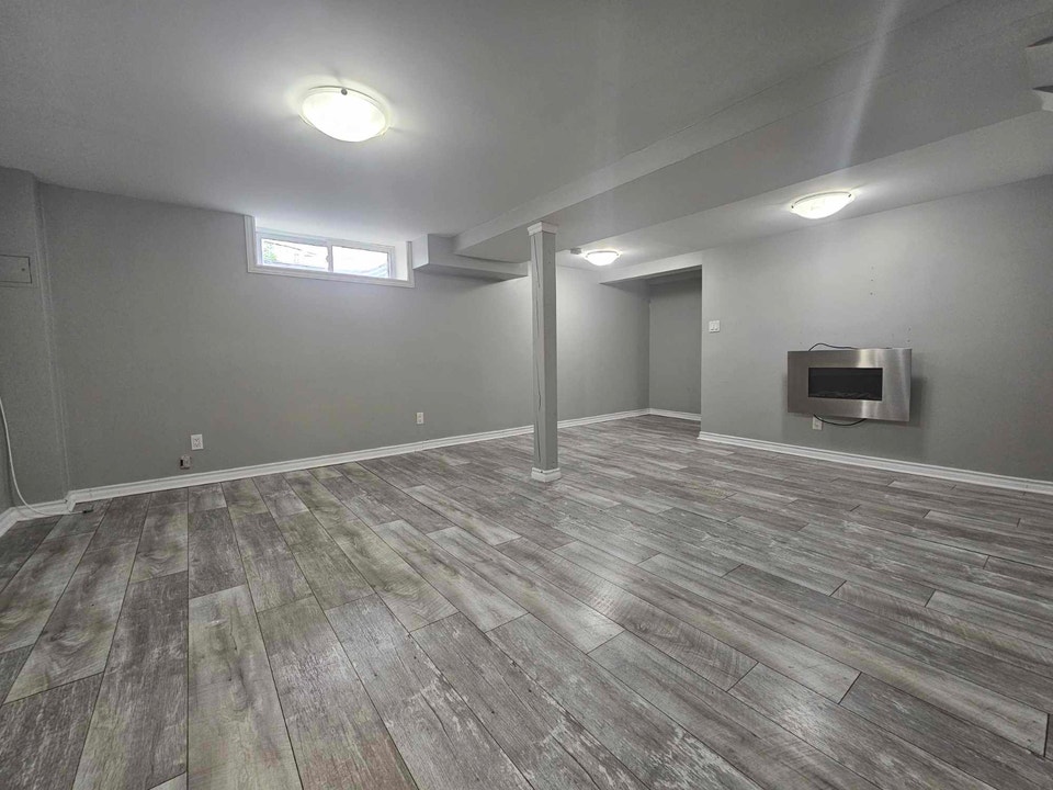 Charming 2-Bedroom Lower-Level Unit – Close to Base Petawawa 4
