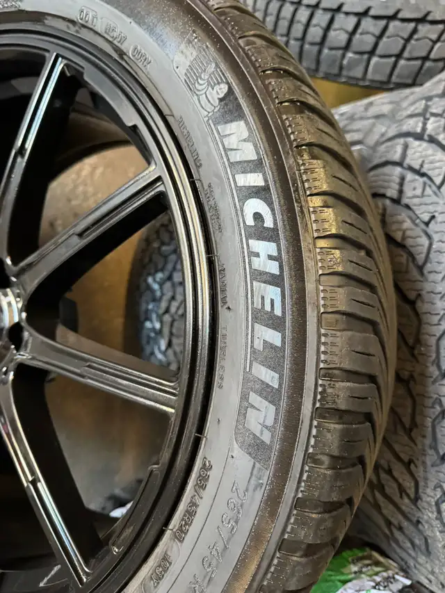 Four New 20″ 5x112 Mercedes Replica w/ 265/45R20 Michelin in Tires & Rims in Oakville / Halton Region - Image 3