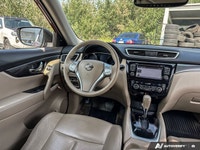*Get Your Money's Worth for this Nissan Rogue with These Options* Wireless Phone Connectivity, Varia... (image 9)