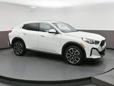 JUST 12,000 KMS! 1 OWNER LOCAL CAR, X2 PREMIUM ESSENTIAL PACKAGE, HEATED SEATS, HEATED STEERING WHEE...