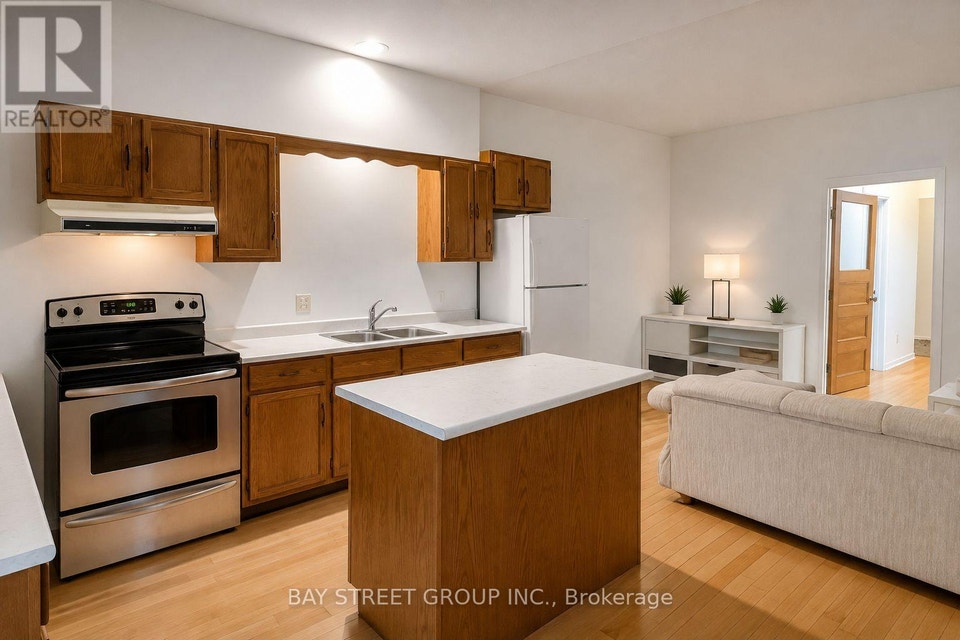 586 HURON STREET Toronto (Annex), Ontario 2