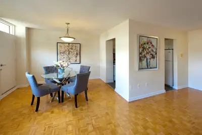 1 Bedroom Apartment for Rent Bathurst /Steeles in North York!, View more