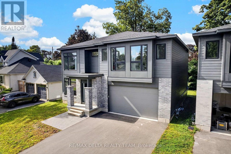 45 ST CLAIRE AVENUE Ottawa, Ontario 4