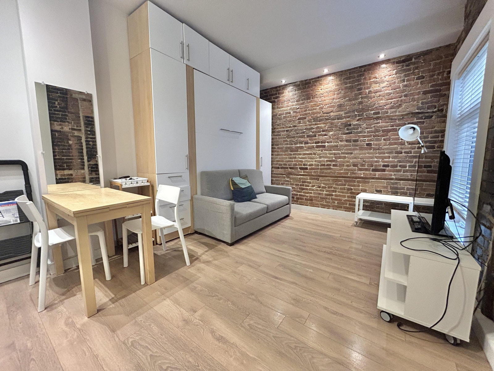254 Rue Saint-Jean — photo 1