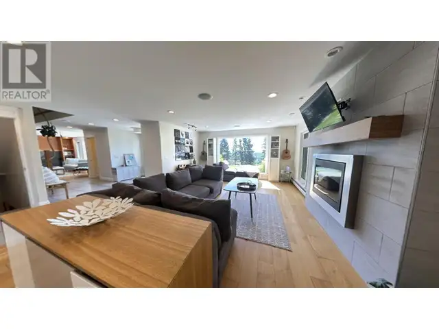 12583 267 ROAD Fort St. John, British Columbia in Houses for Sale in Fort St. John - Image 7