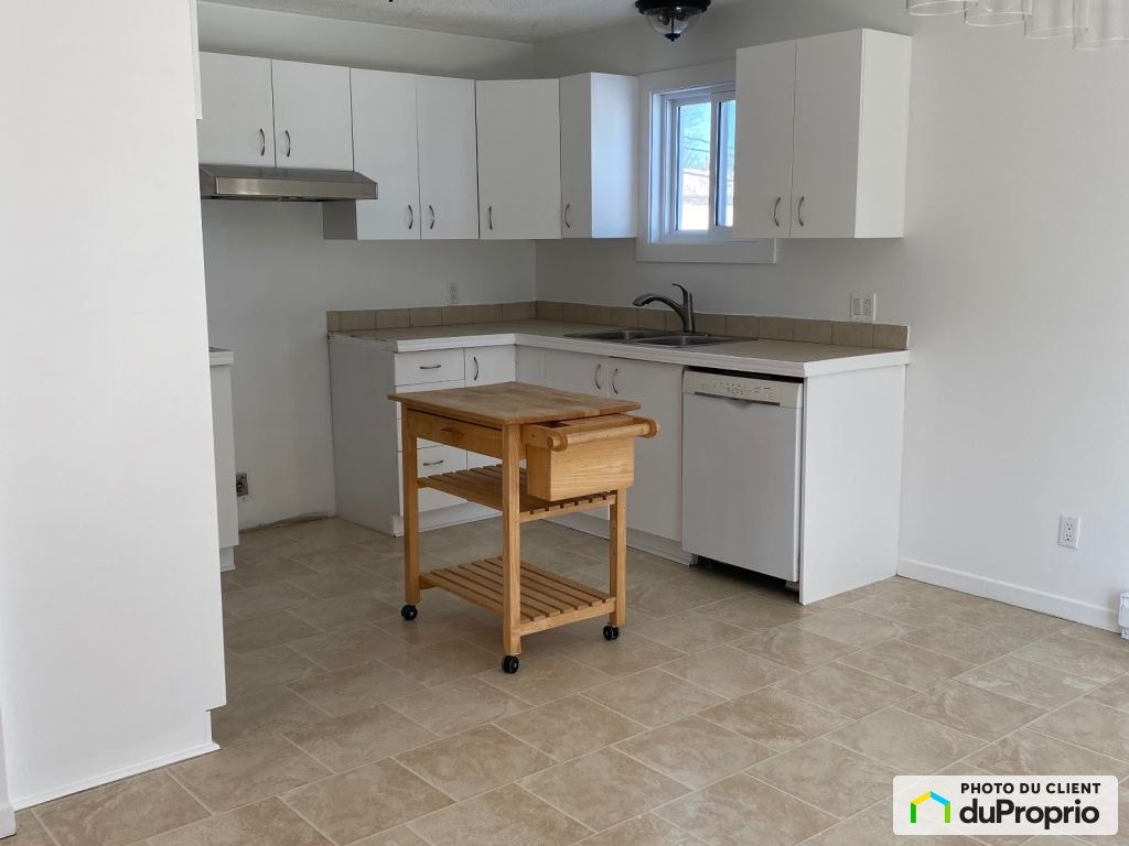 $399,999.99 - Triplex for sale in Amos — photo 2
