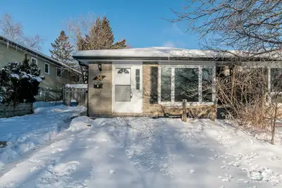 Welcome to 36 Charlbrook Avenue, Barrie (Utilities Included in L