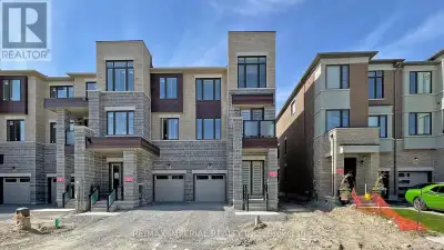 Wow, 2,414 Sq Feet, Beautiful 2-yr New Sun Filled End Unit Townhome In The Most Prestigious Summerhi...