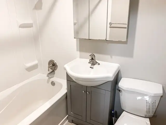 Courtenay Oceanfront Apartment For Rent | Mainstreet Courtenay A in Long Term Rentals in Comox / Courtenay / Cumberland - Image 9
