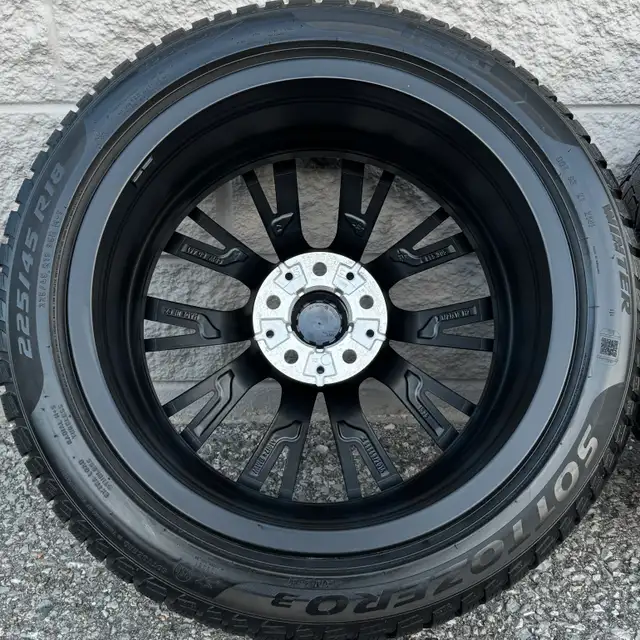 (98%) 4x BMW 2 | 3 | 4 Series 18" OEM Winter Wheels Package in Tires & Rims in City of Toronto - Image 7