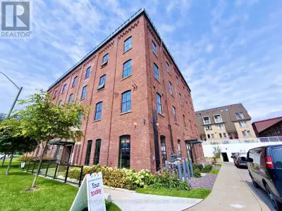 Old historical building charm with modern updates...Entire 3rd floor available, polished concrete fl...