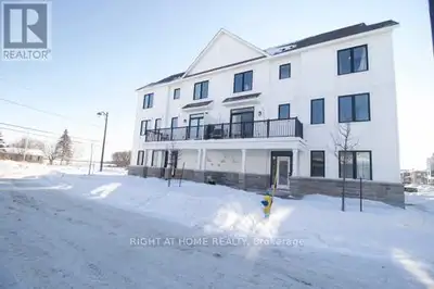 10 CASPIAN ROW Ottawa, Ontario
