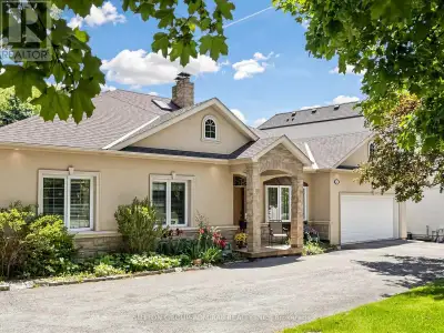 Welcome To 3 Raymond Drive, Thornhill .This Exceptional Residence Situated On An Extraordinary 100 x...