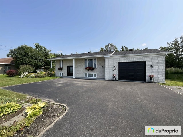 $439,000 - Bungalow for sale in Rimouski (Pointe-Au-Père) — photo 2
