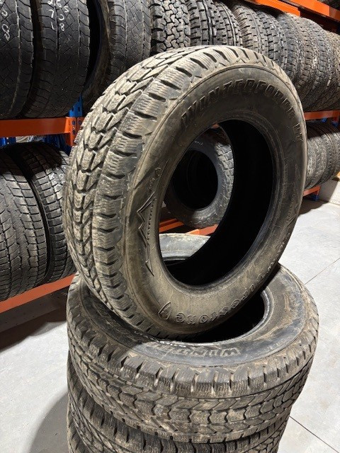 *USED* FIRESTONE WINTERFORCE LT275/65R20 in Tires & Rims in Grand Bend - Image 3