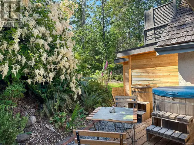 1901 East Rd Denman Island, British Columbia in Houses for Sale in Comox / Courtenay / Cumberland - Image 32