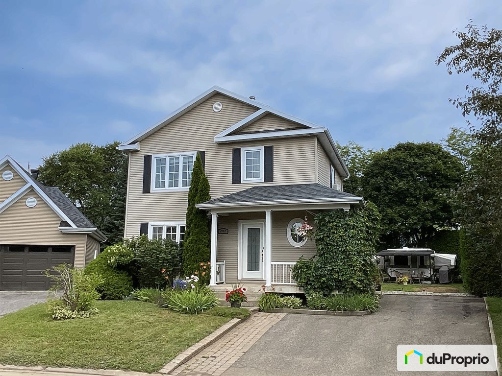 $595,000 - 2 Storey for sale in Ste-Foy — photo 1