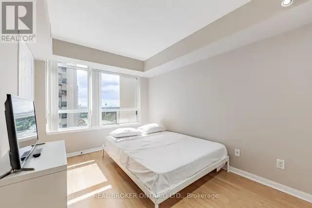 2011 - 153 BEECROFT ROAD Toronto (Lansing-Westgate), Ontario in Long Term Rentals in City of Toronto - Image 15