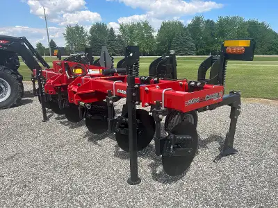 2025 CASE IH ECOLO-TIL 2500 IN-LINE RIPPER STOCK# A107146 6 SHANKS 30 INCH SPACING SPRING RESET SHAN...