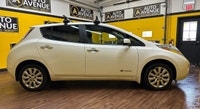ENJOY EFFICIENT, EMISSIONFREE DRIVING AND COMFORTABLE PERFORMANCE WITH THIS 2015 NISSAN LEAF SL. THI... (image 5)
