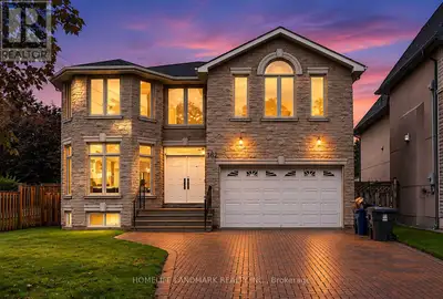 Experience exceptional space, style and functionality in this fully renovated 5+1 bedroom detached h...