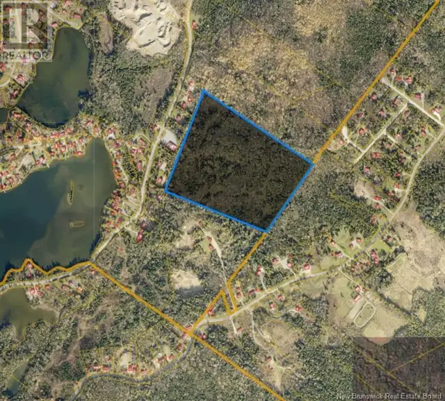 Vacant lot Bradley Lake Road Rothesay, New Brunswick in Land for Sale in Saint John - Image 2