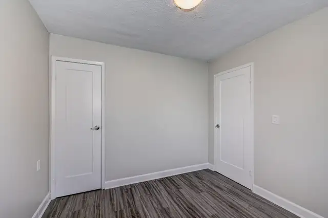 Mount Forest 1 Bedroom Junior Apartment for Rent: in Long Term Rentals in Stratford - Image 13